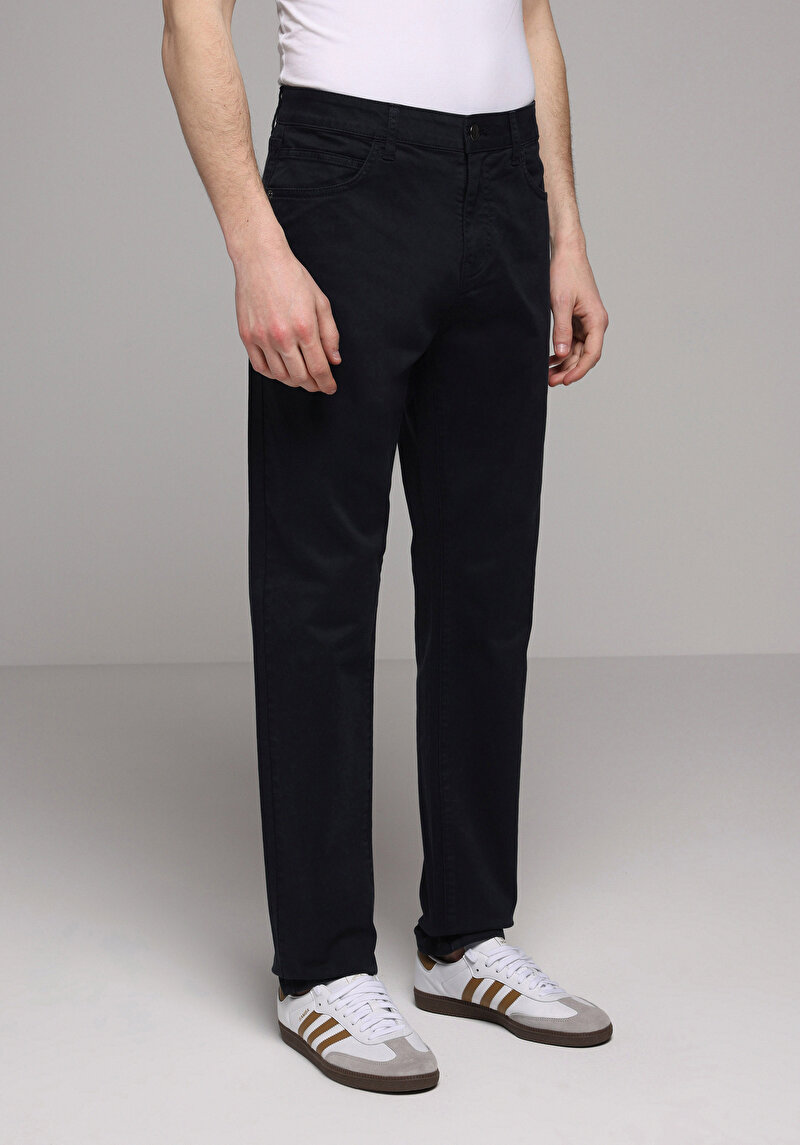 Straıght Fıt Düşük Bel Düz Paça Erkek Lacivert Pantolon