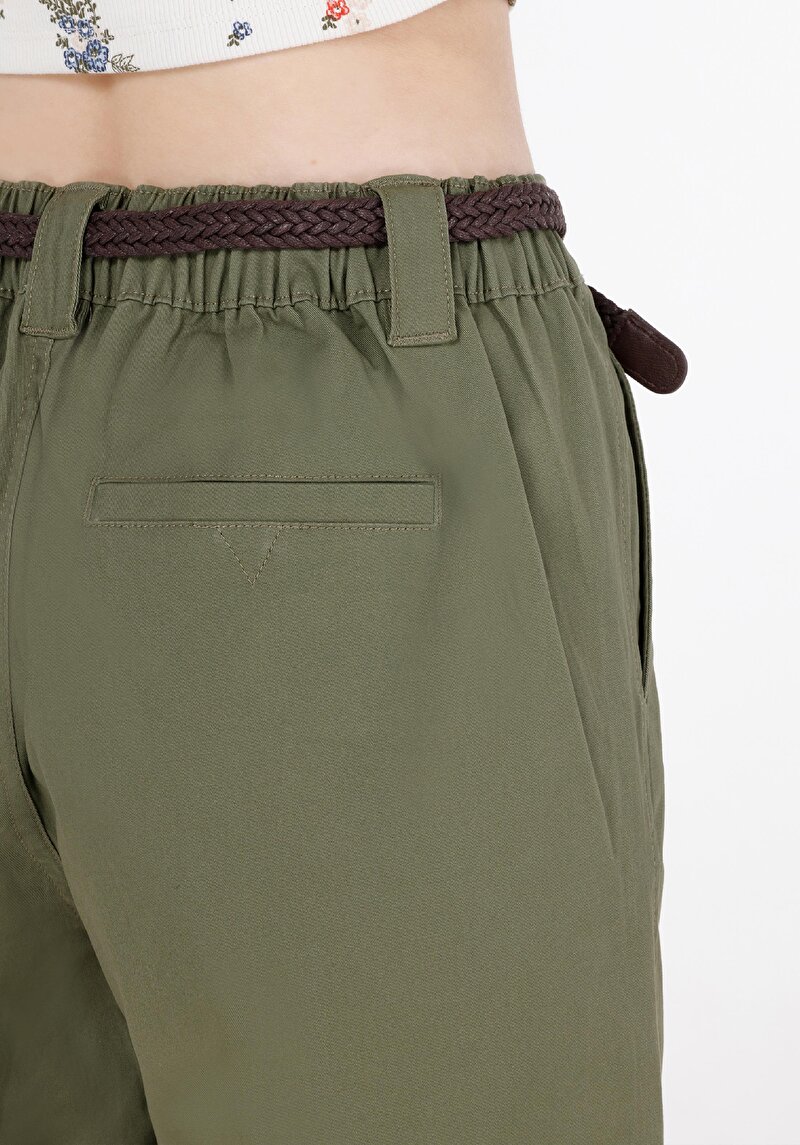 Slim Fit Düşük Bel  Kadın Yeşil Şort