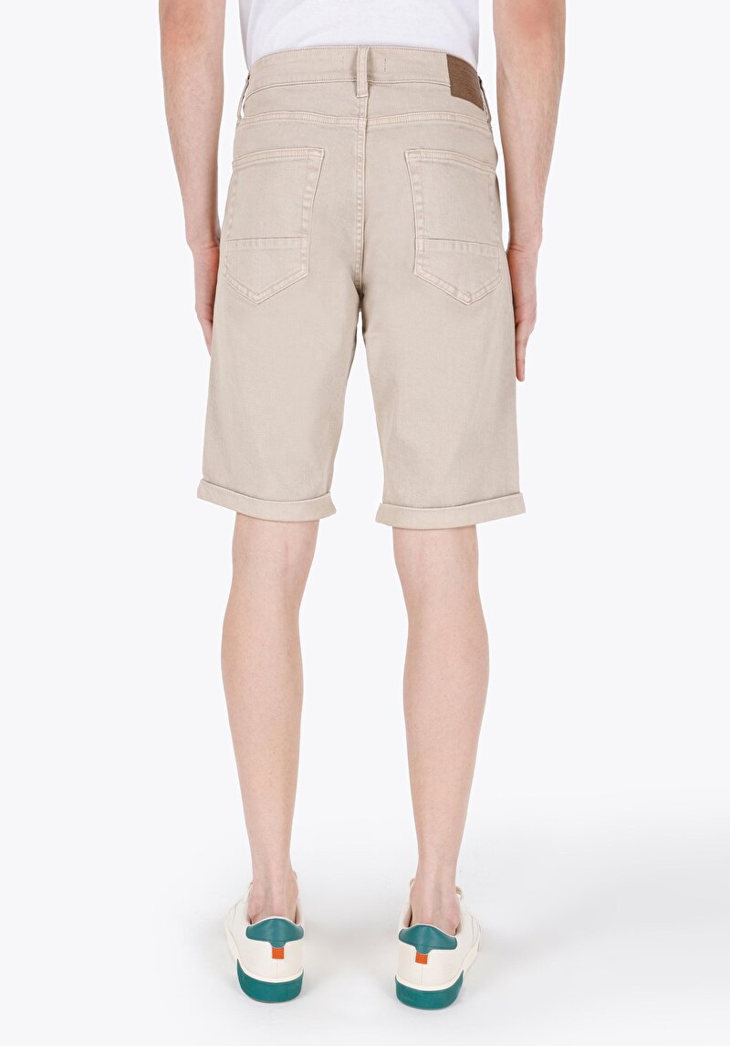Regular Fit Düğmeli Orta Bel Düz Erkek Bej Şort