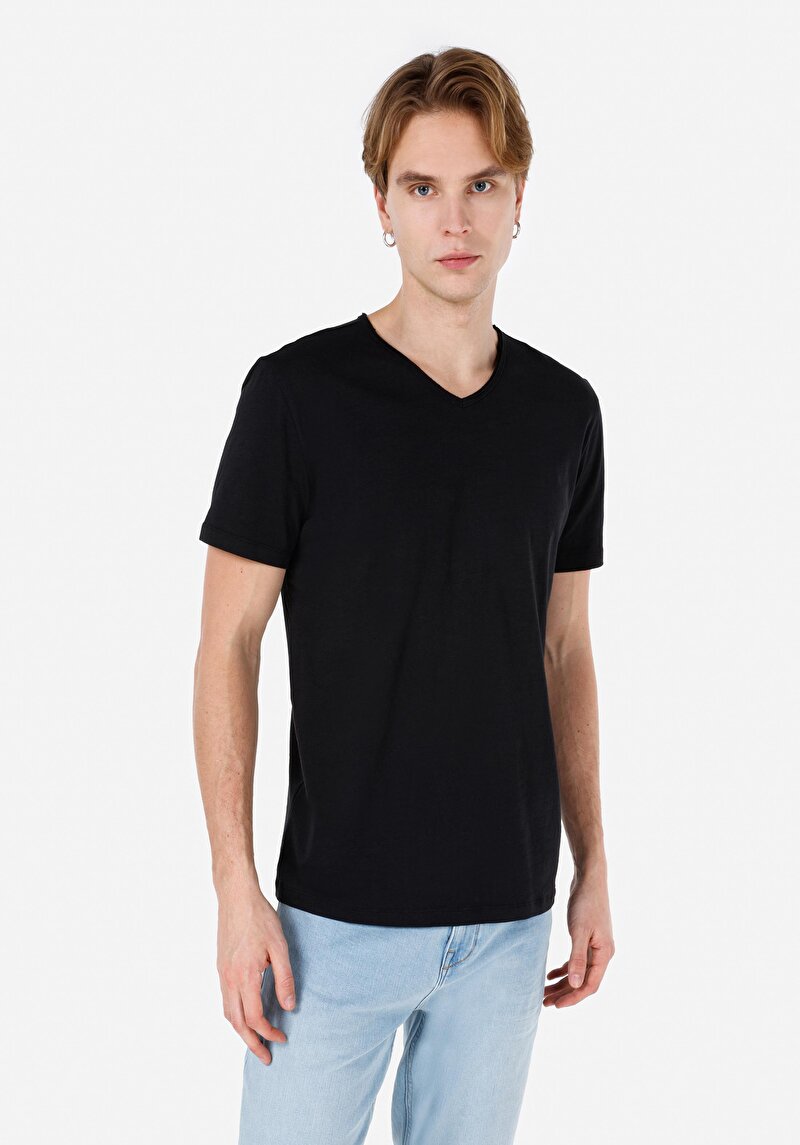 Regular Fit V Yaka Düz Erkek Siyah Kısa Kol Tişört