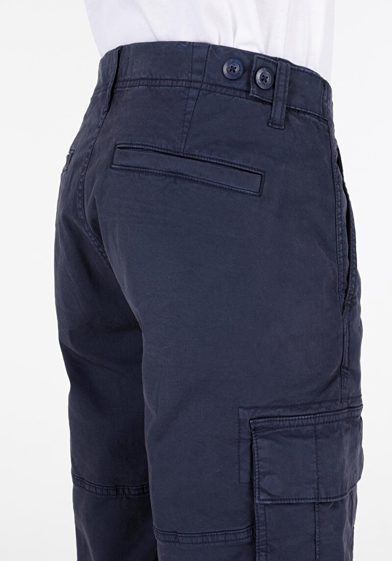 Regular Fit Cepli Orta Bel Düz Erkek Lacivert Şort