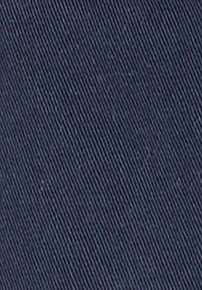 Regular Fit Cepli Orta Bel Düz Erkek Lacivert Şort