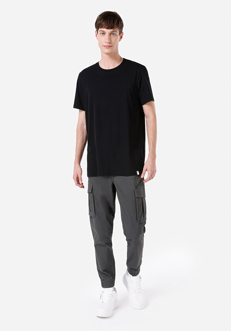Regular Fit Yuvarlak Yaka Düz Erkek Siyah Kısa Kol Tişört