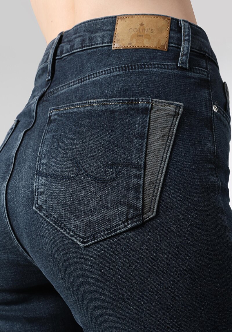Slim Fit Orta Bel Düz Paça Kadın İndigo Jean Pantolon