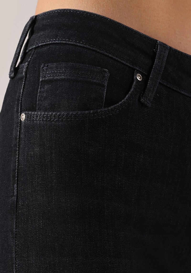 Skinny Fit Orta Bel Dar Paça Kadın İndigo Jean Pantolon