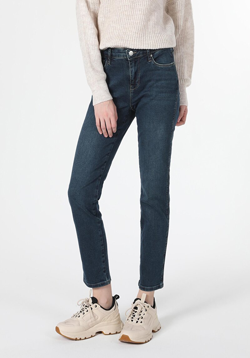 Slim Fit Orta Bel Düz Paça Kadın İndigo Jean Pantolon