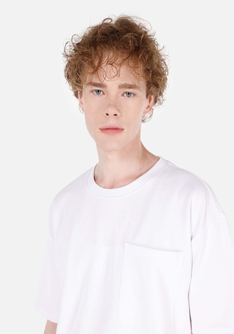 Comfort Fit Yuvarlak Yaka Erkek Beyaz Kısa Kol Tişört