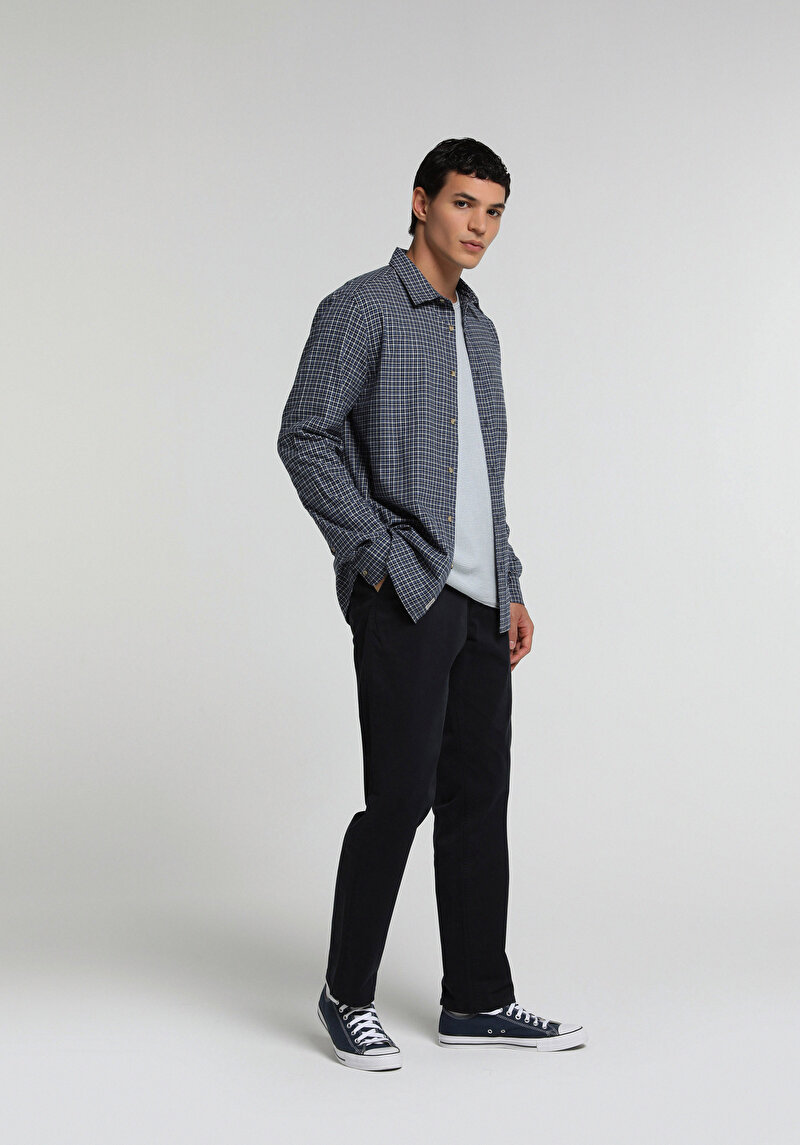 Regular Fit Orta Bel Düz Paça Cepli Erkek Lacivert Pantolon