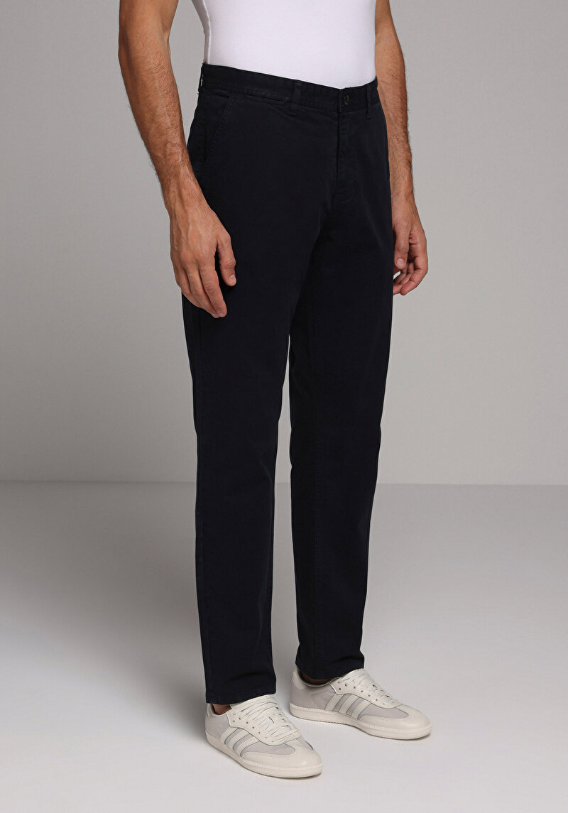 Regular Fit Orta Bel Düz Paça Cepli Erkek Lacivert Pantolon