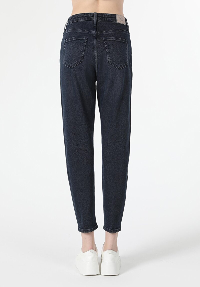 896  Marıa Mom Fit Yüksel Bel Daralan Paça Kadın Koyu Mavi Jean Pantolon Cl1061425