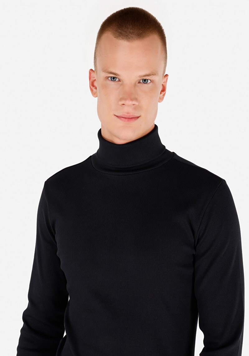 Slim Fit Yarım Balıkçı Yaka Düz Erkek Lacivert Uzun Kol Tişört