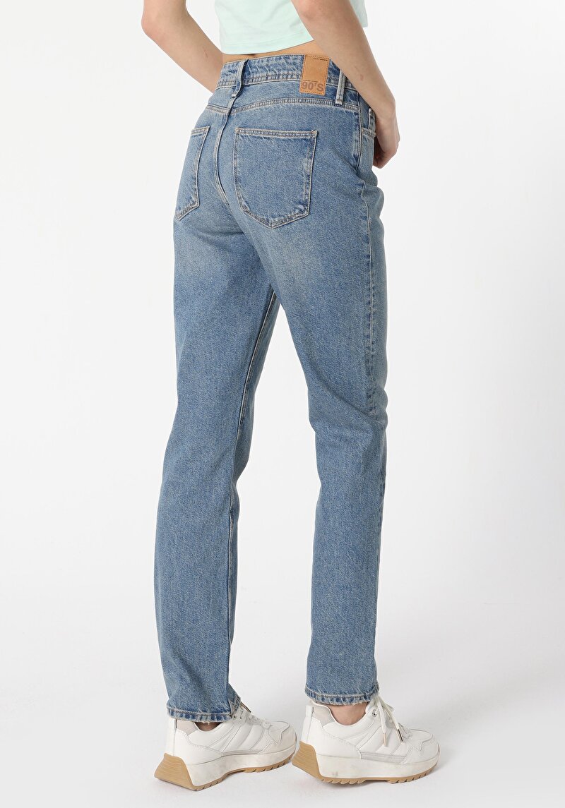 Regular Fit Orta Bel Slim Straight Leg Kadın İndigo Jean Pantolon