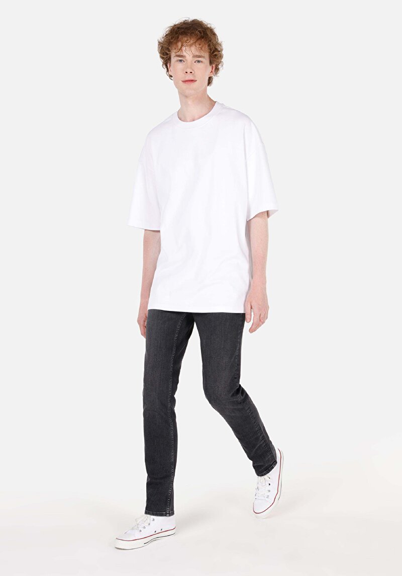 Straight Fit Düşük Bel Düz Paça Erkek Siyah Jean Pantolon