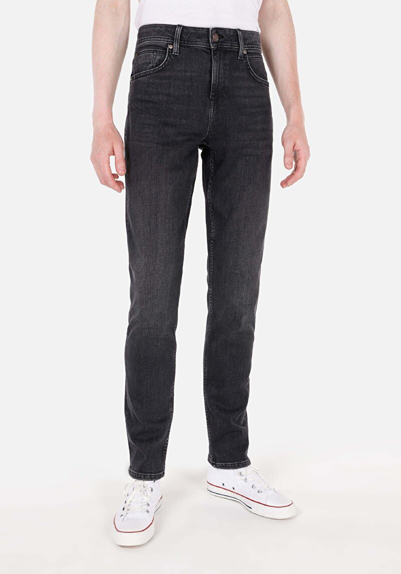 Straight Fit Düşük Bel Düz Paça Erkek Siyah Jean Pantolon