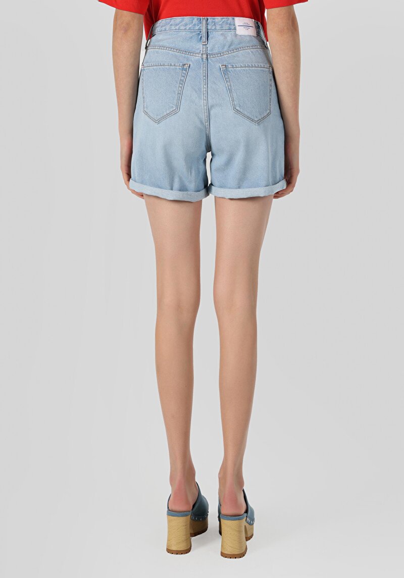 Pamuklu Cepli Mom Fit Yüksek Bel Kadın Mavi Denim Şort