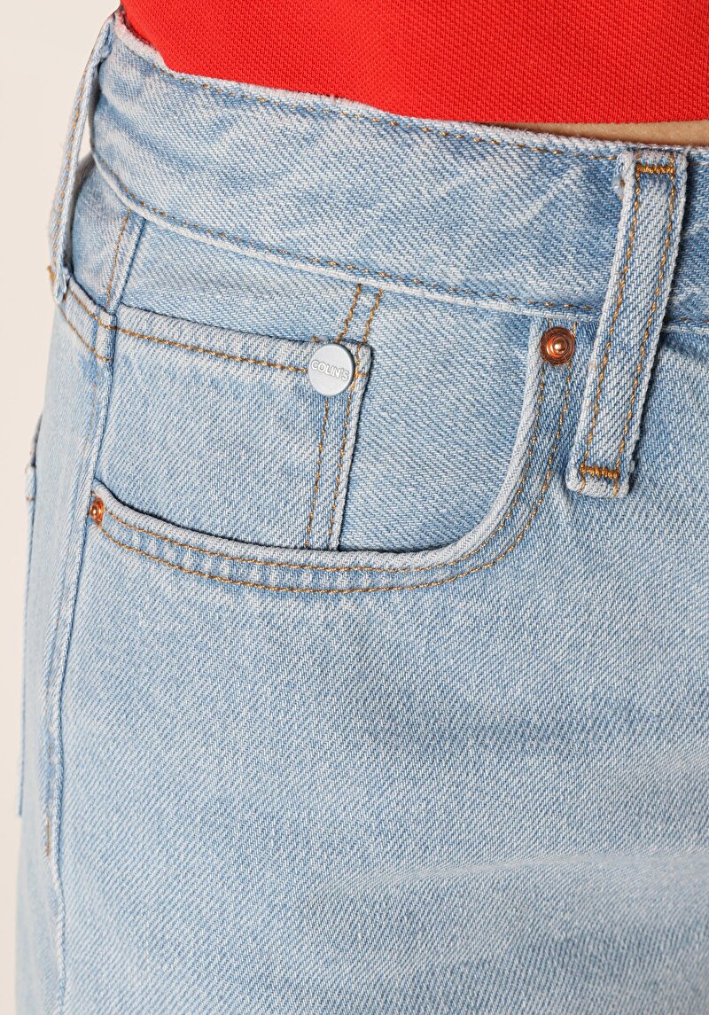 Pamuklu Cepli Mom Fit Yüksek Bel Kadın Mavi Denim Şort