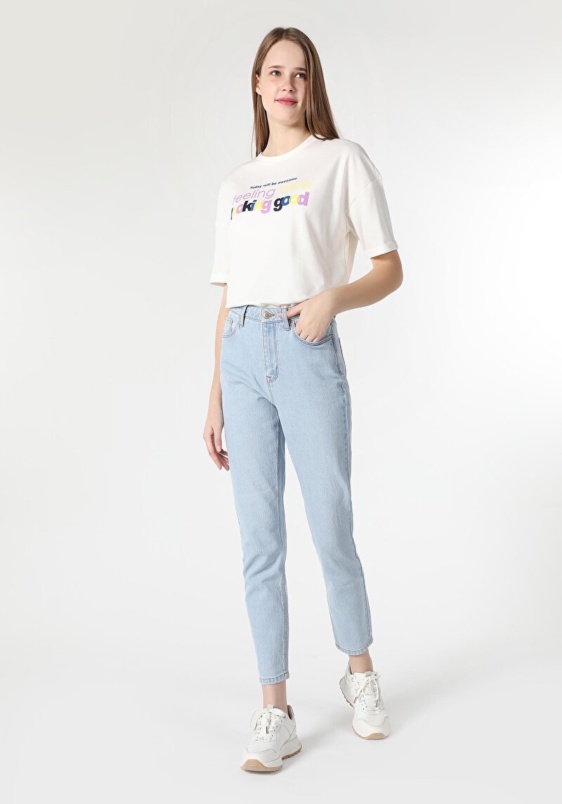 Mom Fit Yüksek Bel Daralan Paça Kadın İndigo Jean Pantolon