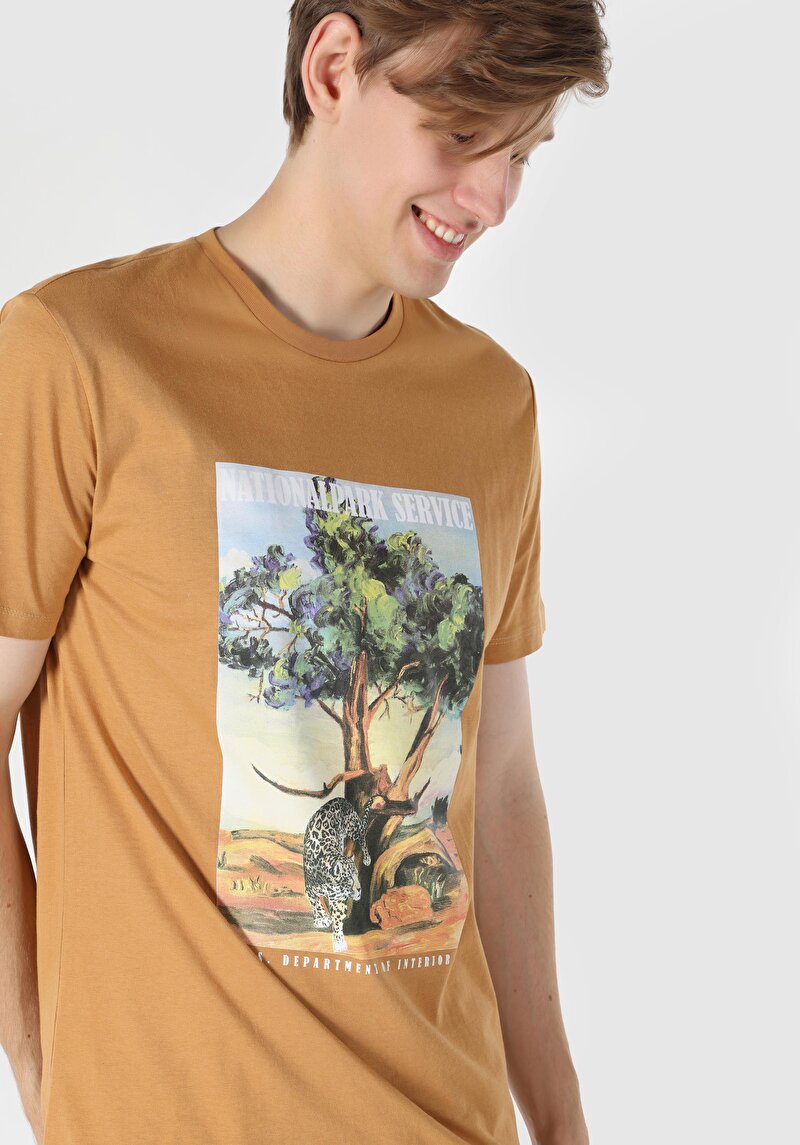 Regular Fit Yuvarlak Yaka Erkek Kahverengi Kısa Kol Tişört