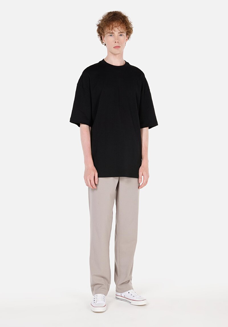 Oversize Fit Yuvarlak Yaka Düz Erkek Siyah Kısa Kol Tişört