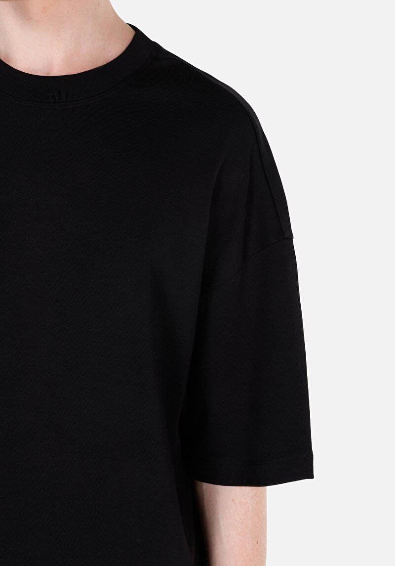 Oversize Fit Yuvarlak Yaka Düz Erkek Siyah Kısa Kol Tişört