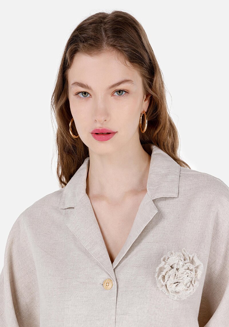 Regular Fit V Yaka Düz Kadın Bej Uzun Kol Gömlek