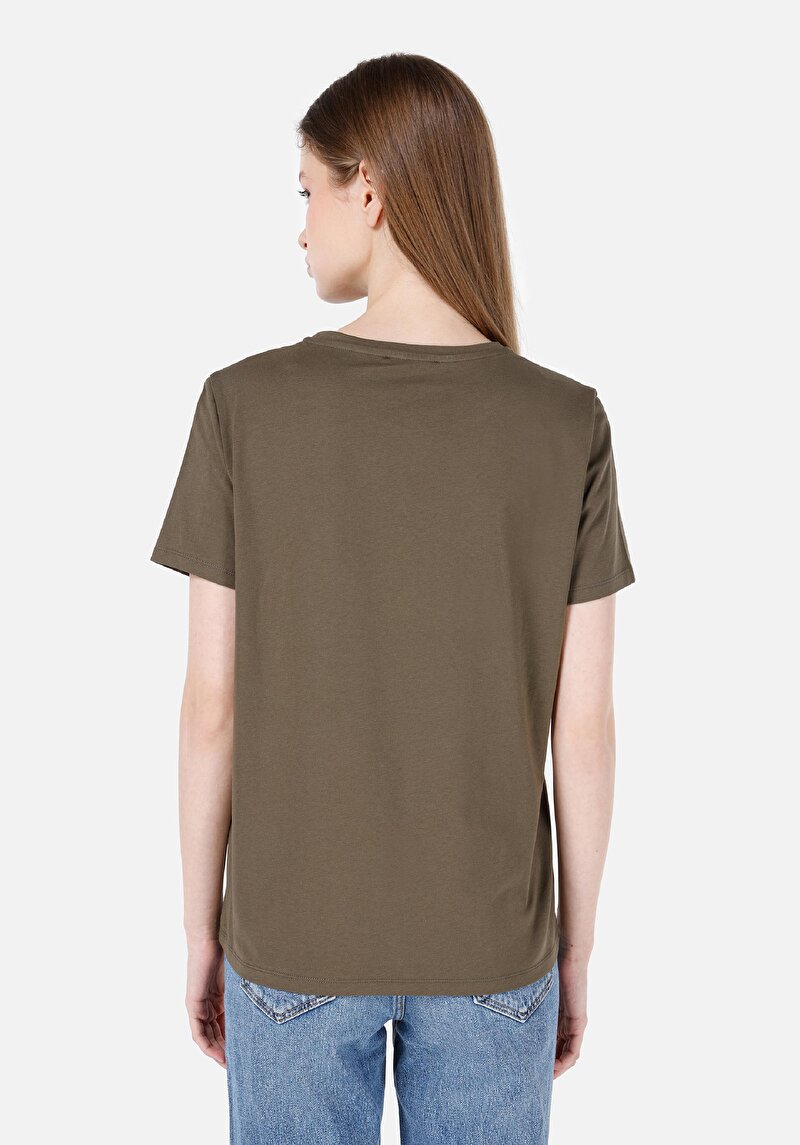 Regular Fit Yuvarlak Yaka Düz Cepsiz Kadın Yeşil Kısa Kol Tişört