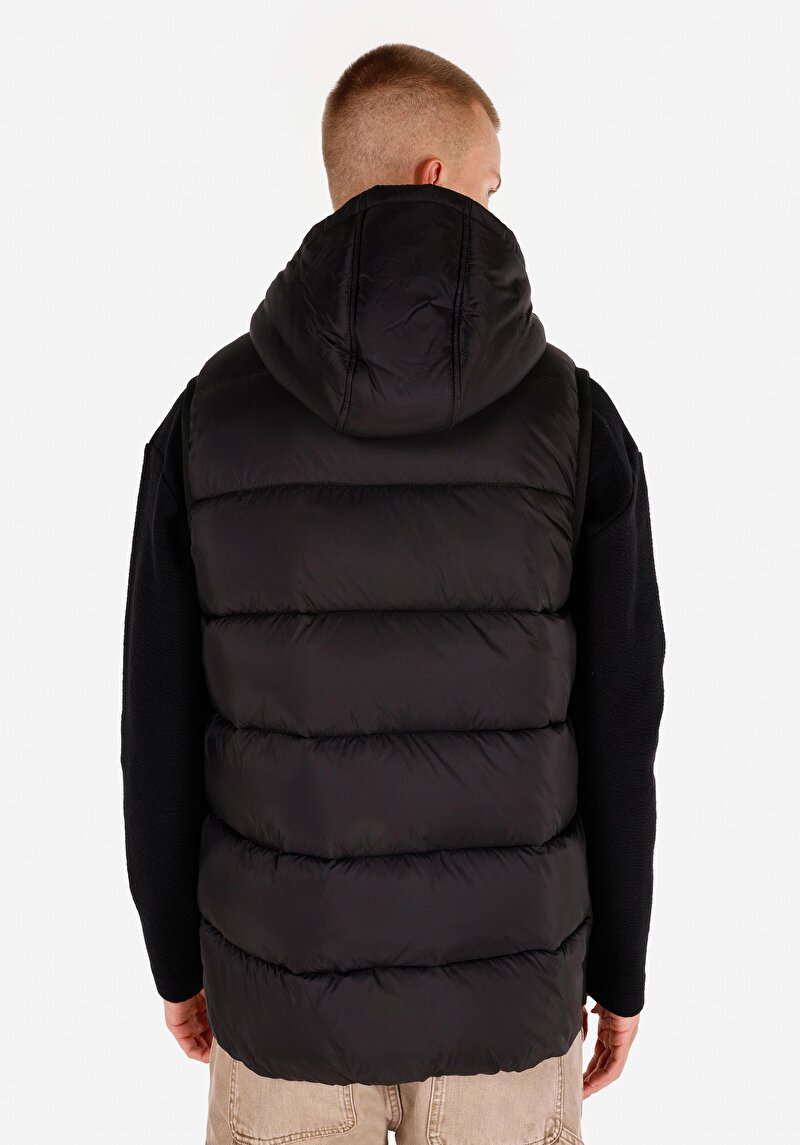 Regular Fit Kapüşonlu Erkek Siyah Yelek