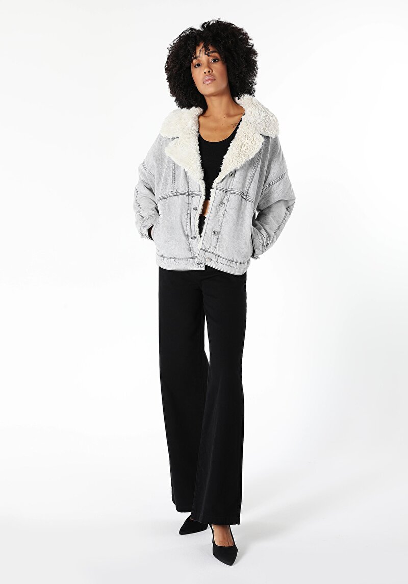 Oversize Fit Düğmeli Astarlı  Kadın Denim Ceket