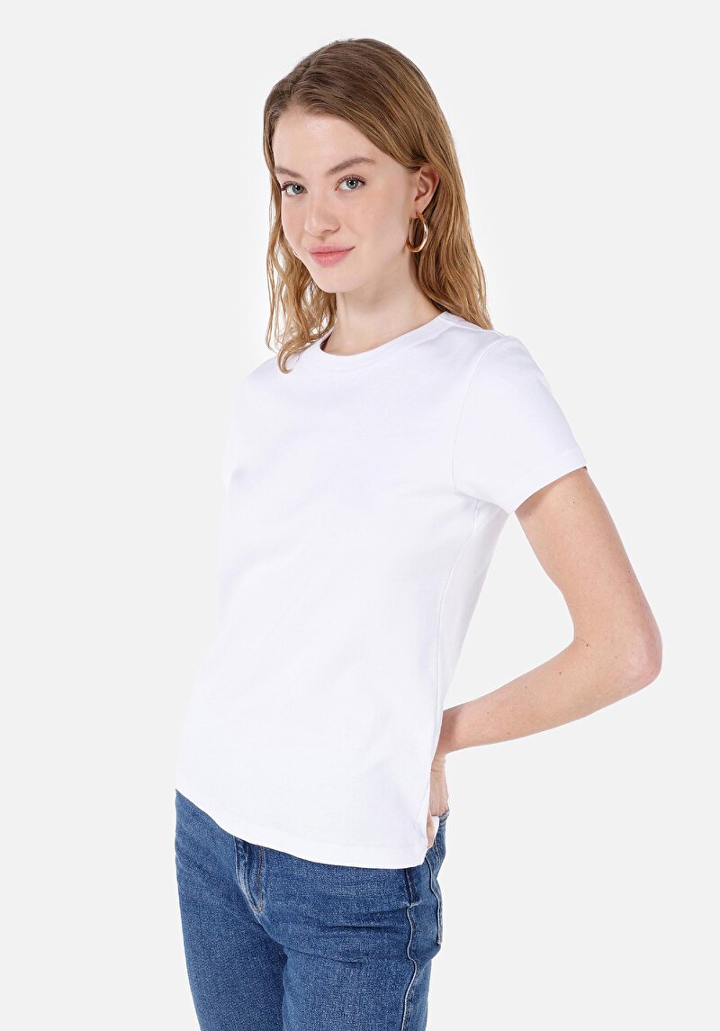 Slim Fit Yuvarlak Yaka Pamuklu Düz Kadın Beyaz Kısa Kol Tişört