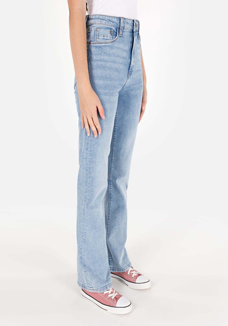 Regular Fit Kadın İndigo Cepli Denim Jean Pantolon