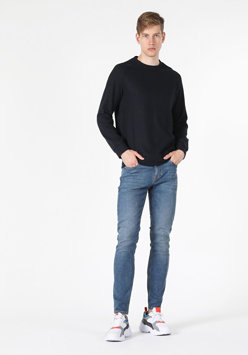 Regular Fit Yuvarlak Yaka Jakarlı Erkek Lacivert Uzun Kol Tişört