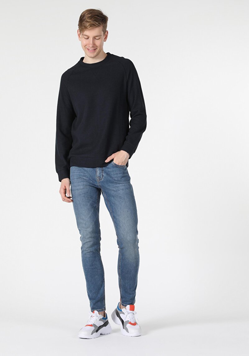 Regular Fit Yuvarlak Yaka Jakarlı Erkek Lacivert Uzun Kol Tişört