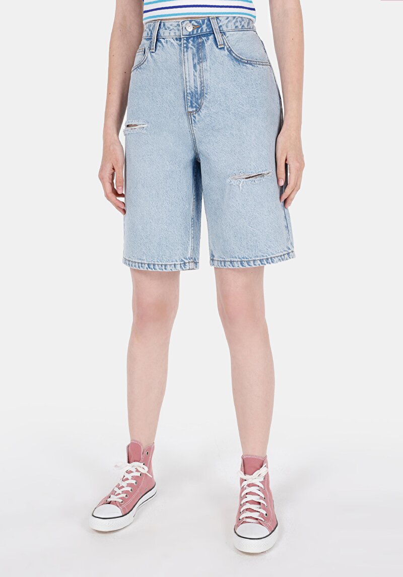 Regular Fit Yüksek Bel Yırtık Detaylı Kadın Bleach Indigo Denim Jean Şort