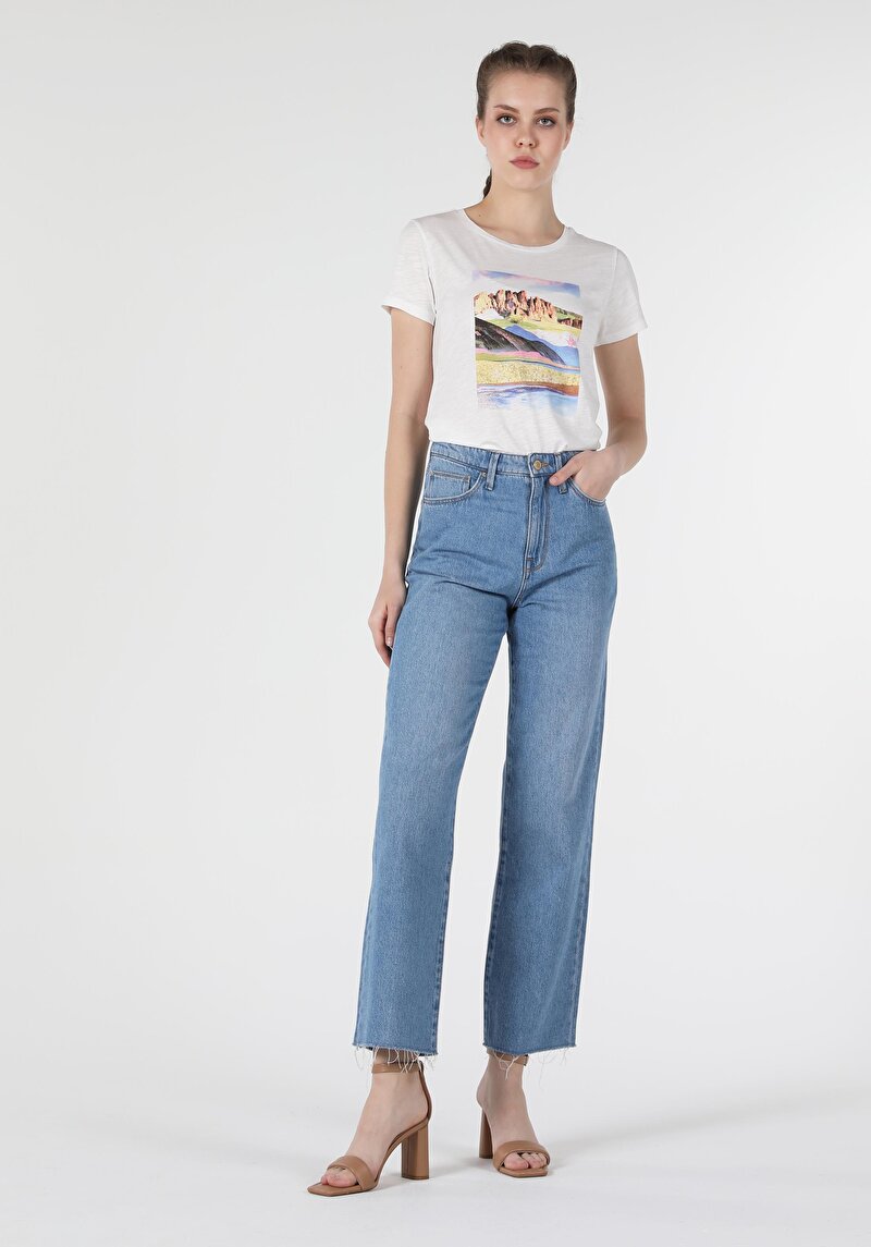 Regular Fit Yuvarlak Yaka Kadın Beyaz Kısa Kol Tişört