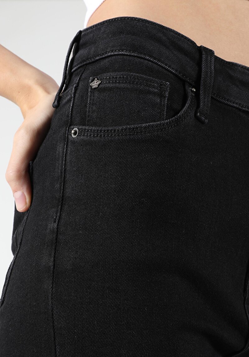 Skinny Fit Yüksel Bel Dar Paça Kadın Siyah Jean Pantolon