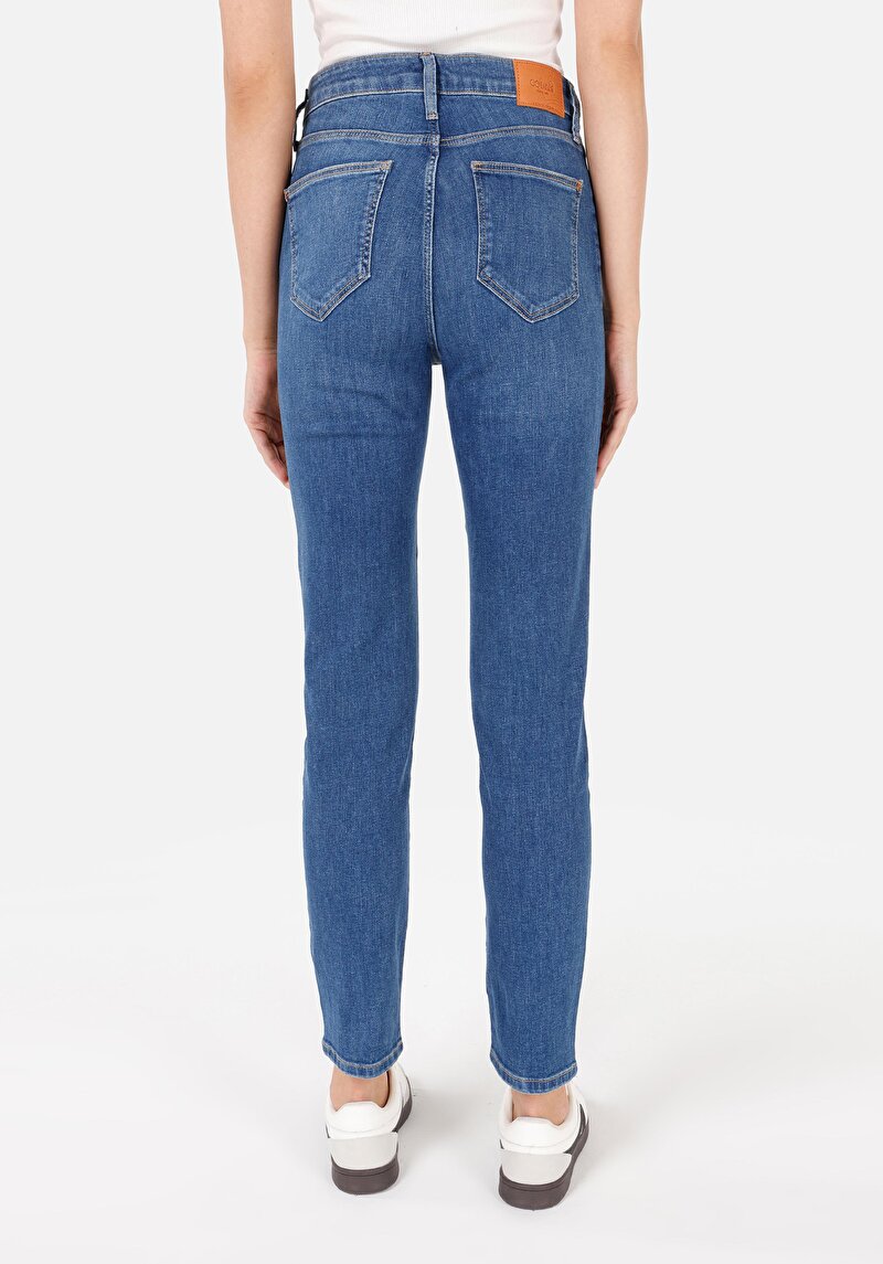 Slim Fit Orta Bel Düz Paça Kadın İndigo Jean Pantolon