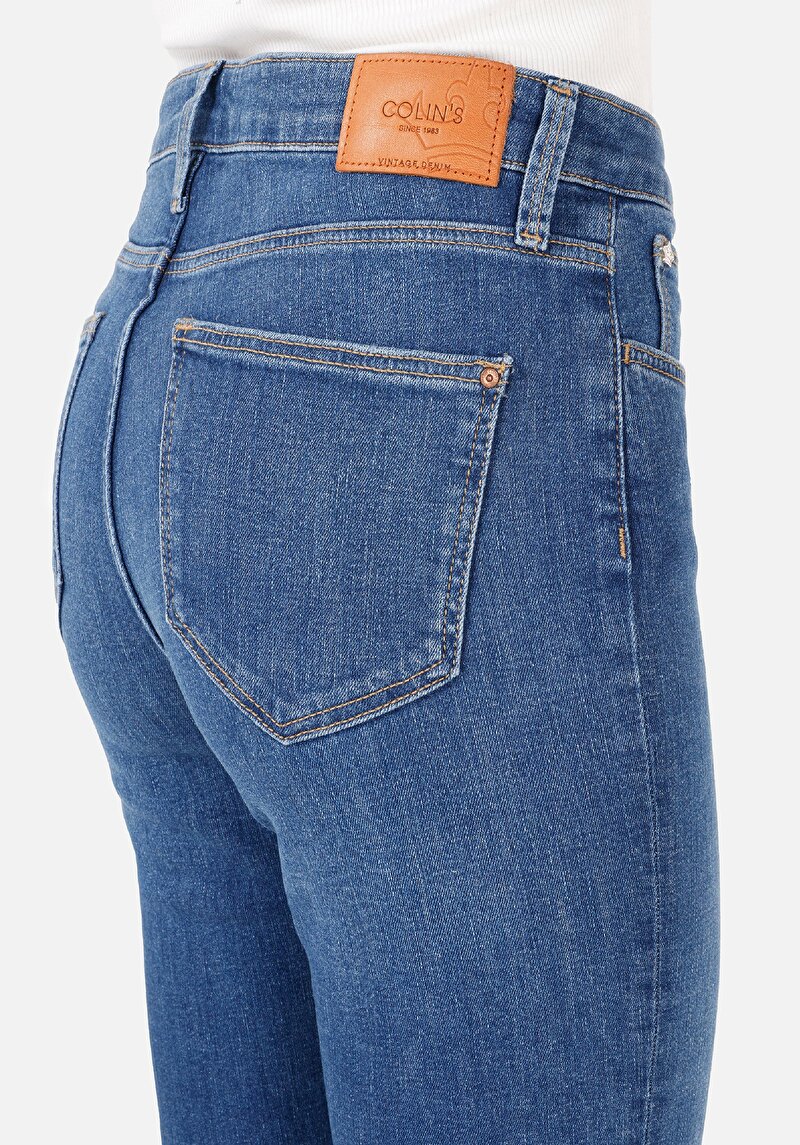 Slim Fit Orta Bel Düz Paça Kadın İndigo Jean Pantolon