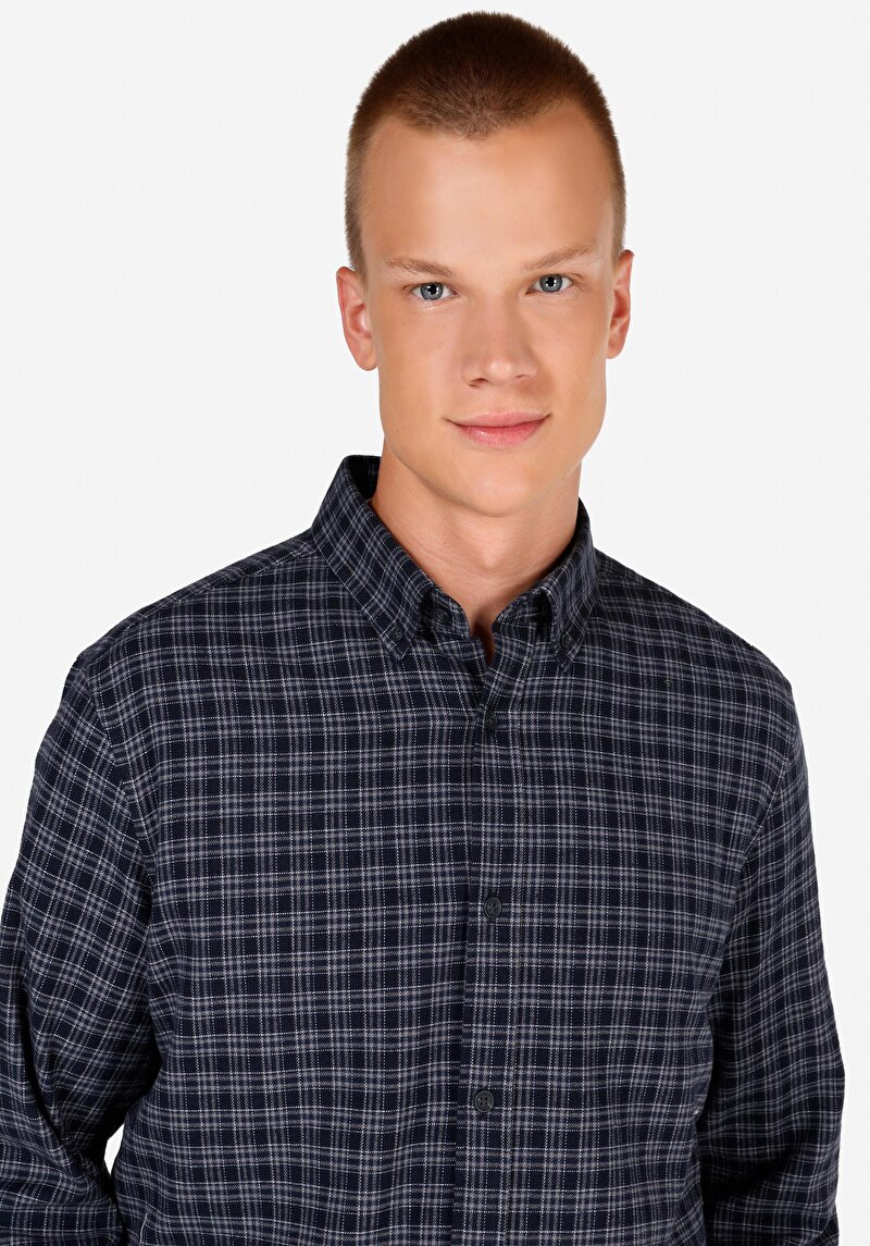 Regular Fit Pamuklu Cepsiz Shirt Neck Ekoseli Erkek Lacivert Uzun Kol Gömlek