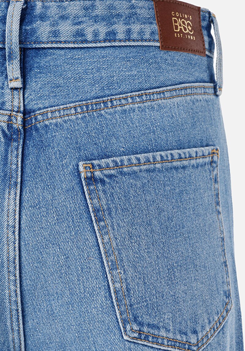 Regular Fit Yüksel Bel Geniş Paça Fermuarlı Kadın Light İndigo Denim Jean Pantolon