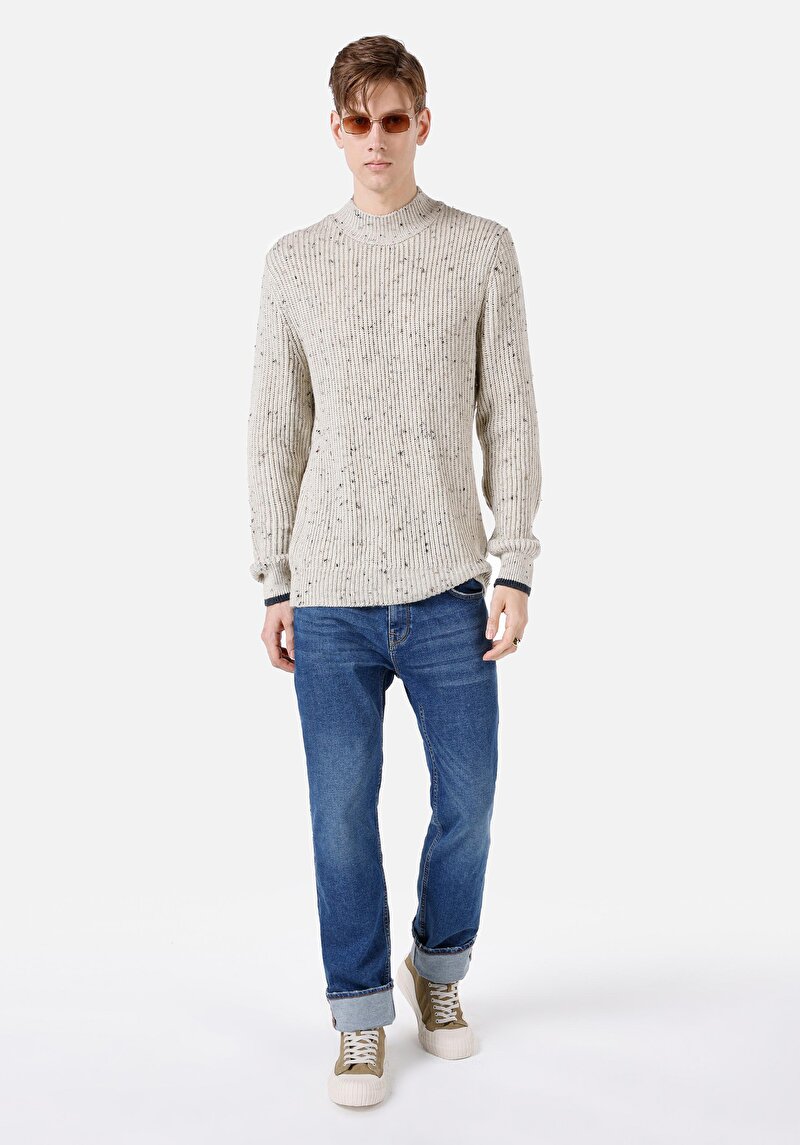 Regular Fit Turtle Neck Jakarlı Erkek Taş Kazak
