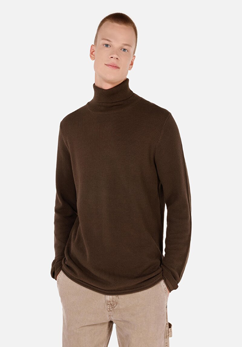 Regular Fit Turtle Neck Jakarlı Erkek Kahverengi Kazak