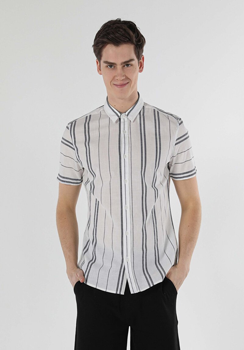 Slim Fit Shirt Neck  Erkek Beyaz Kısa Kol Gömlek Cl1056707