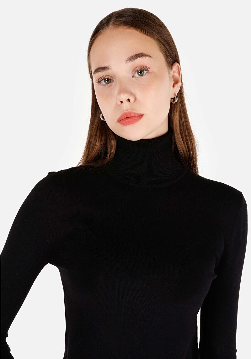 Slim Fit Balıkçı Yaka Kadın Viskoz Karışımlı Siyah Kazak