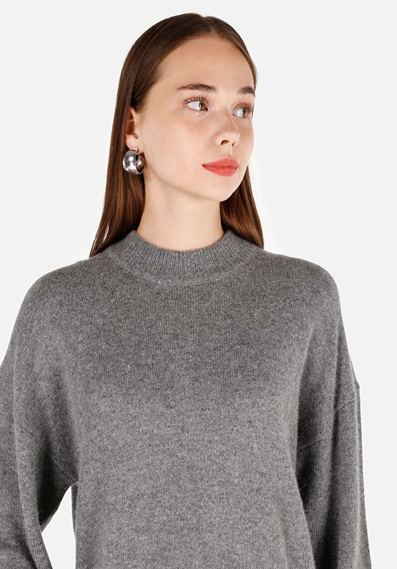 Regular Fit Yuvarlak Yaka Kadın Gri Kazak