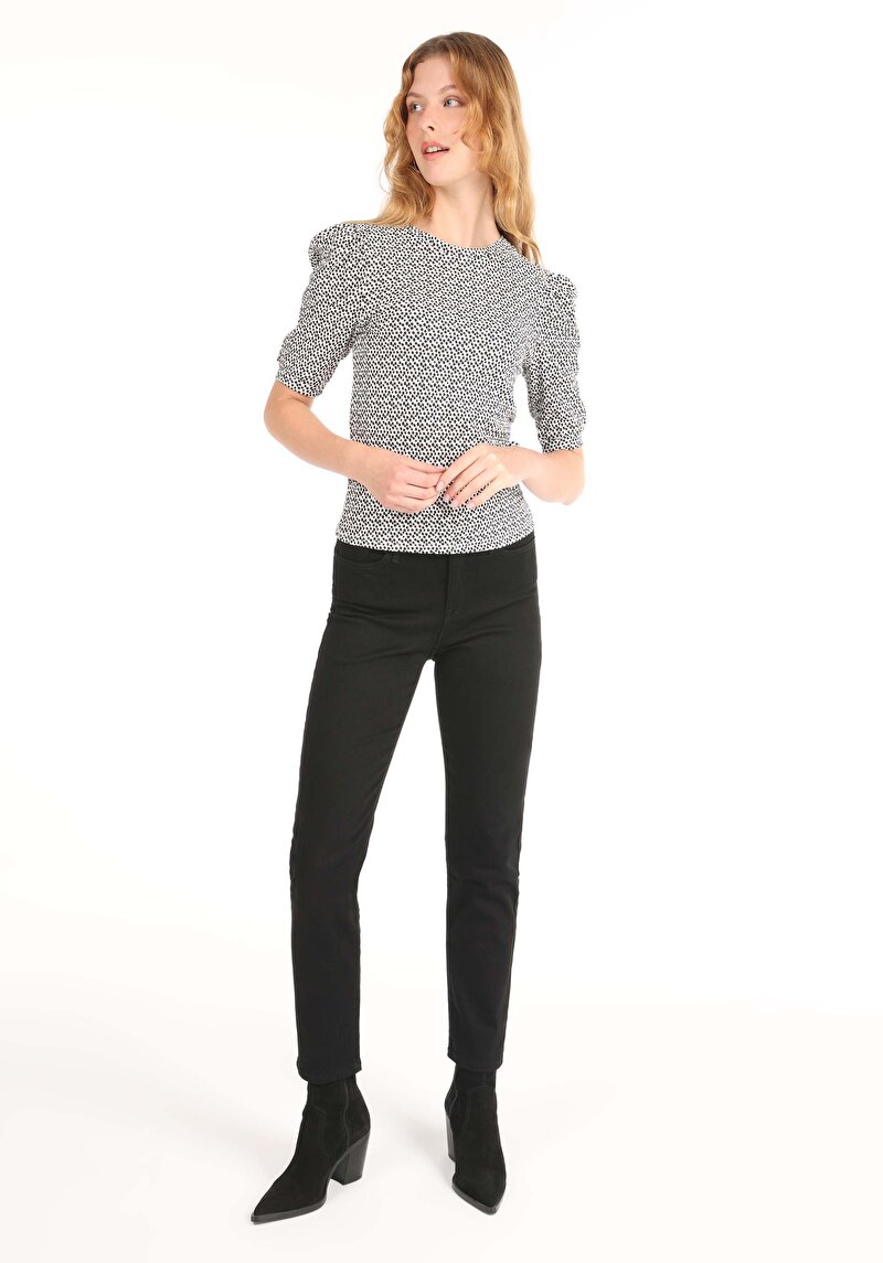 Regular Fit Yuvarlak Yaka Baskılı Kadın Beyaz Kısa Kol Tişört