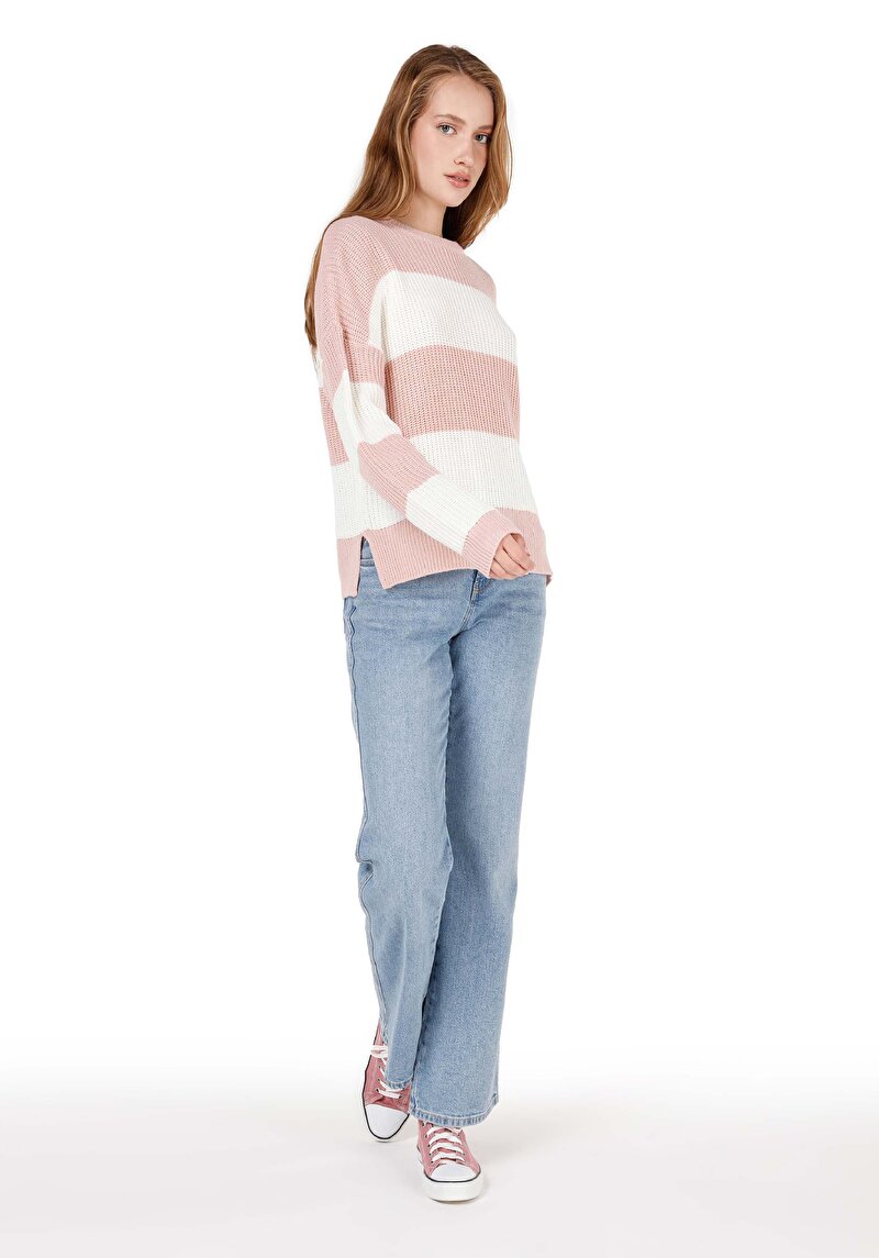 Regular Fit Yuvarlak Yaka Kadın Pembe Kazak