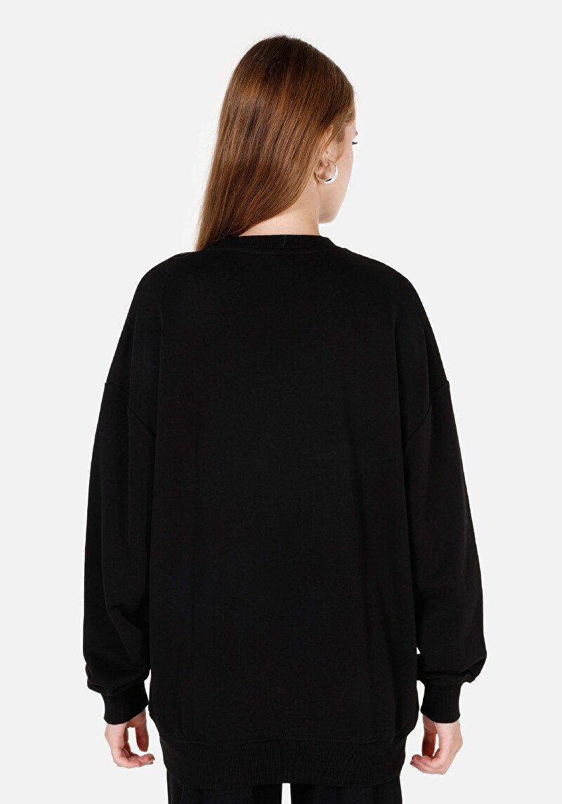Comfort Fit Yuvarlak Yaka Kadın Siyah Sweatshirt