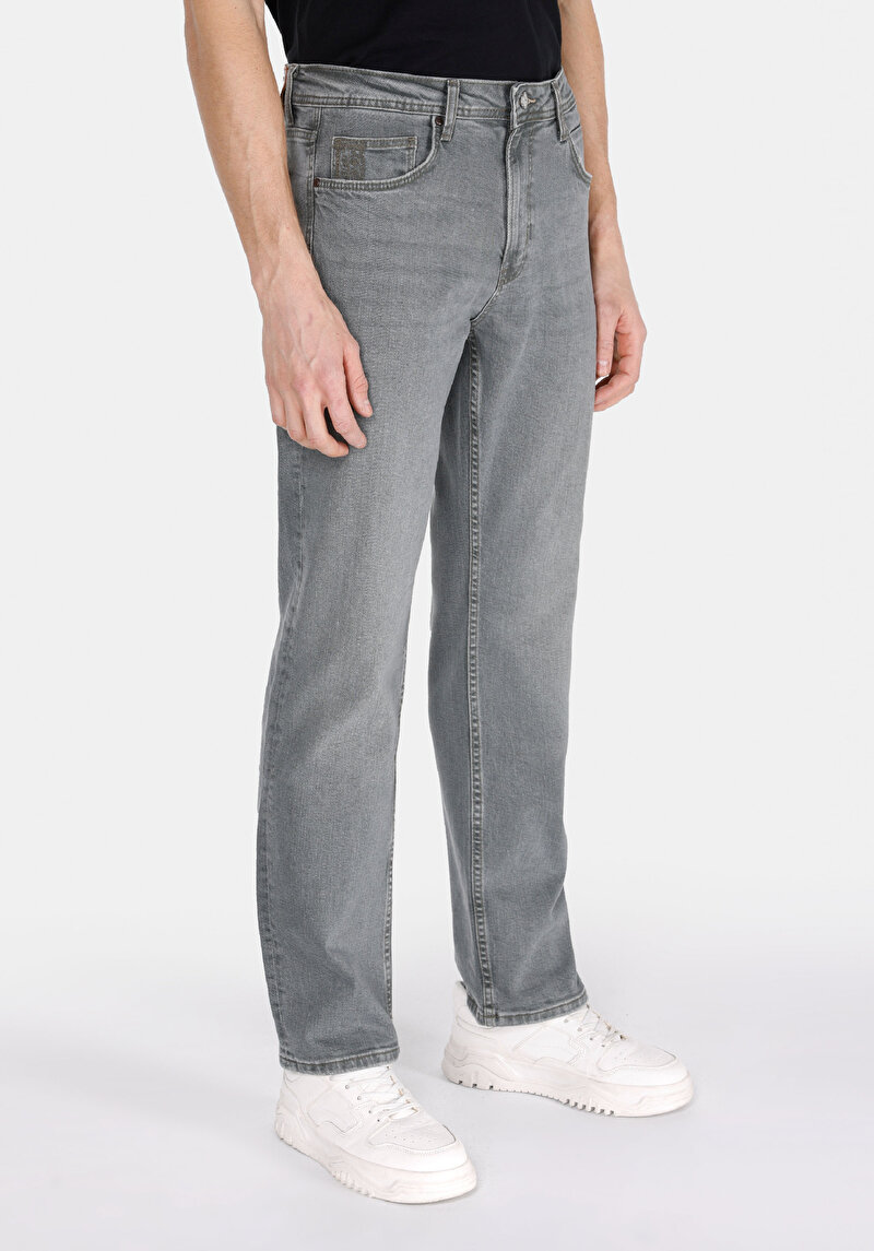 Regular Fit Orta Bel Düz Paça Cepli Erkek Over Dyed Denim Jean Pantolon