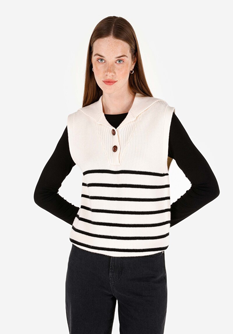 Regular Fit Kapüşonlu Kadın Ekru Kazak