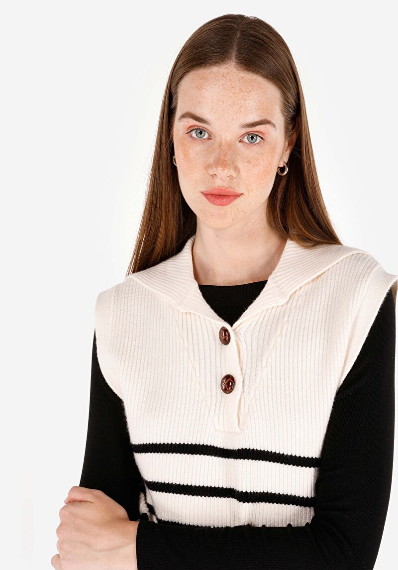 Regular Fit Kapüşonlu Kadın Ekru Kazak